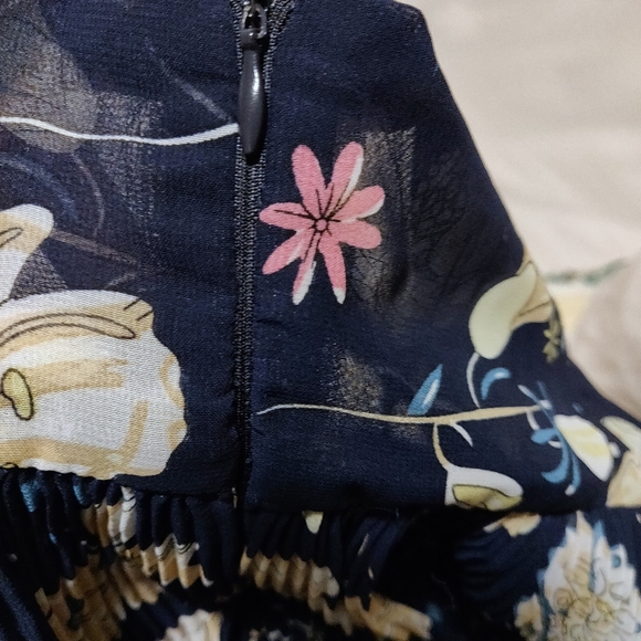 🌠2/$35🌠 Korean Style Dark Blue Maxi Floral Dress - Picture 7 of 11